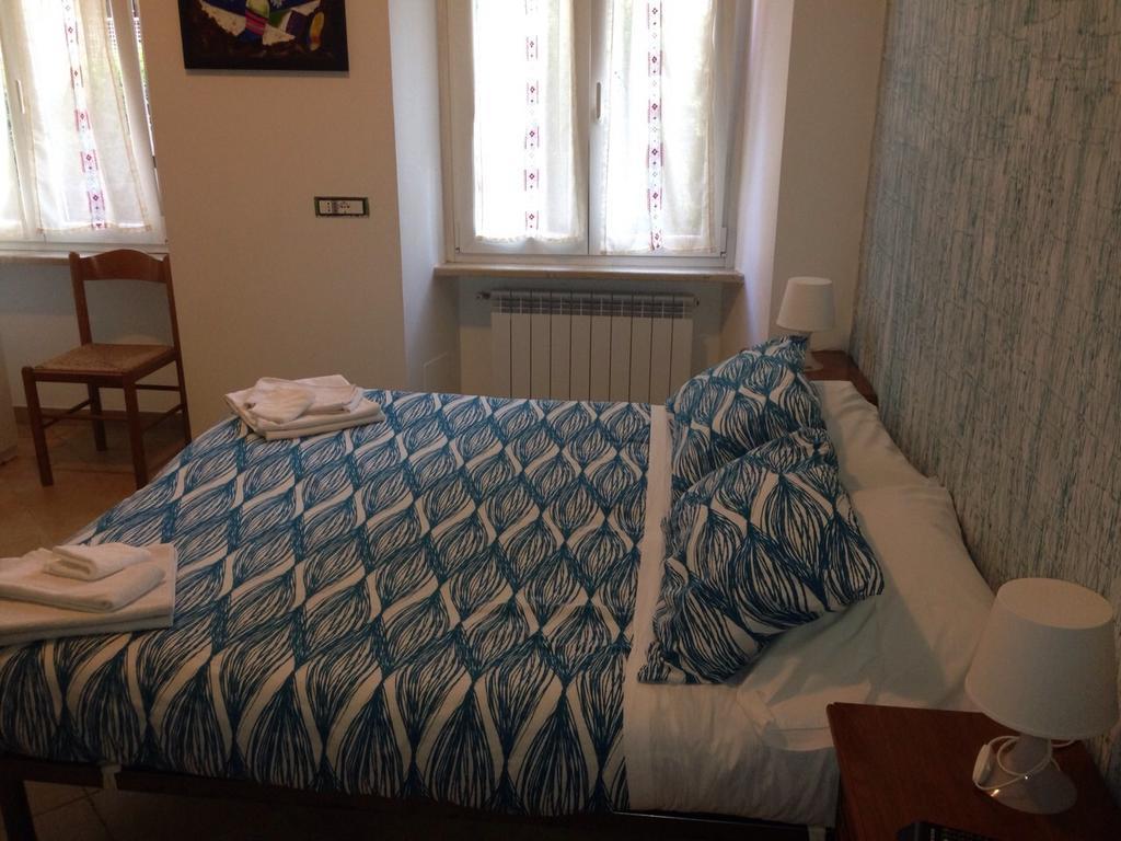 B & B Leonard Acqui Roma Cameră foto